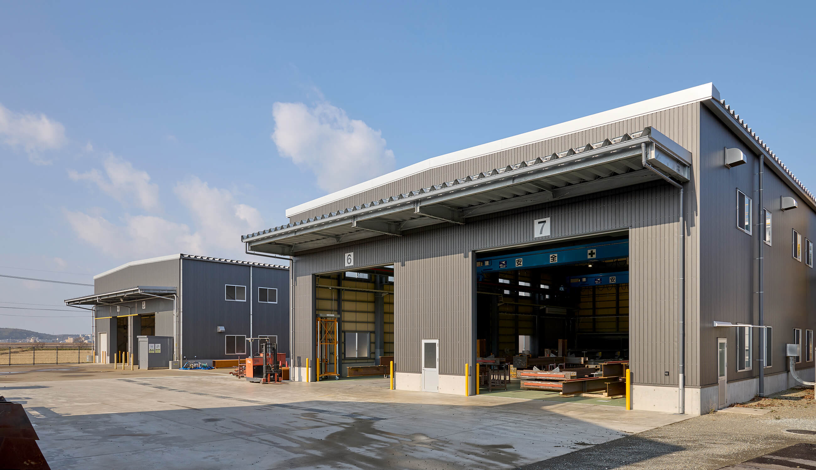 工場外観