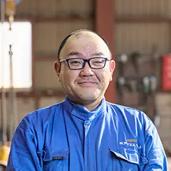 スタッフの顔写真