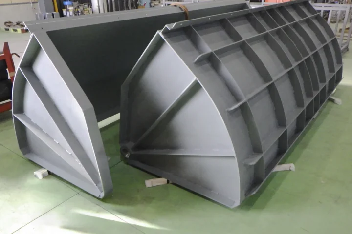 【1.2m×0.9m×4m／0.6t】プラント設備へのブラスト、有機ジンクリッチペイント塗装
